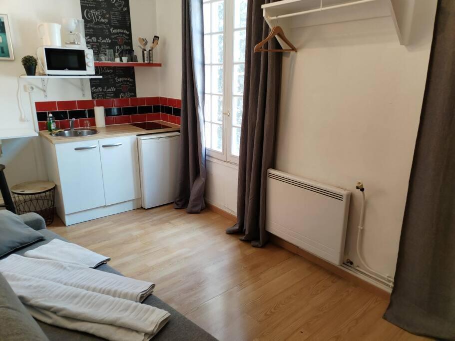 Studio Rue De La Sante París Exterior foto